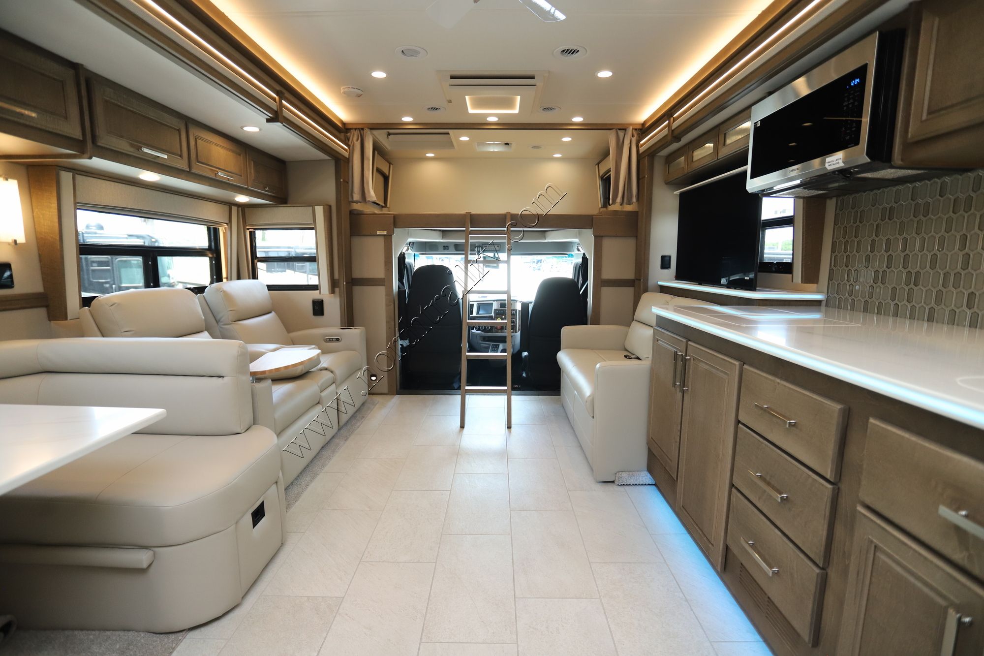 New 2026 Renegade Rv Classic 45CMR Super C  For Sale
