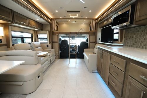 2026 Renegade Rv Classic 45CMR