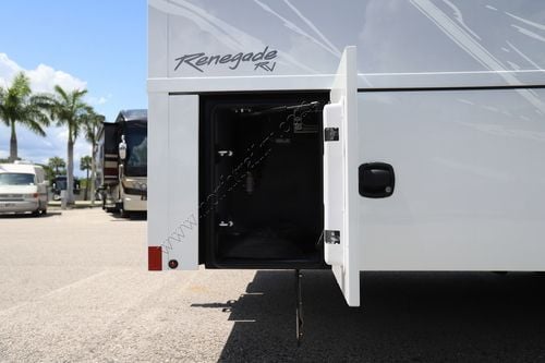 2026 Renegade Rv Classic 45CMR