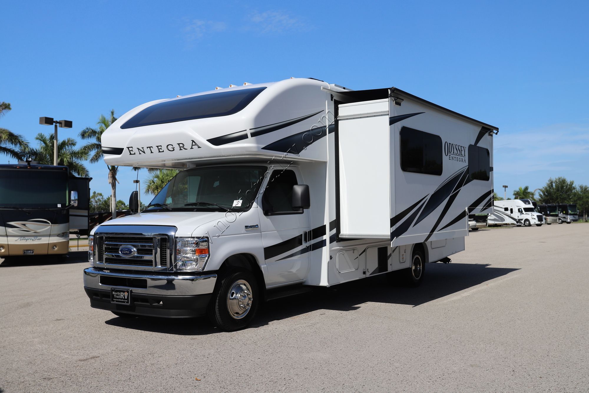 Used 2025 Entegra Odyssey 24B Class C  For Sale