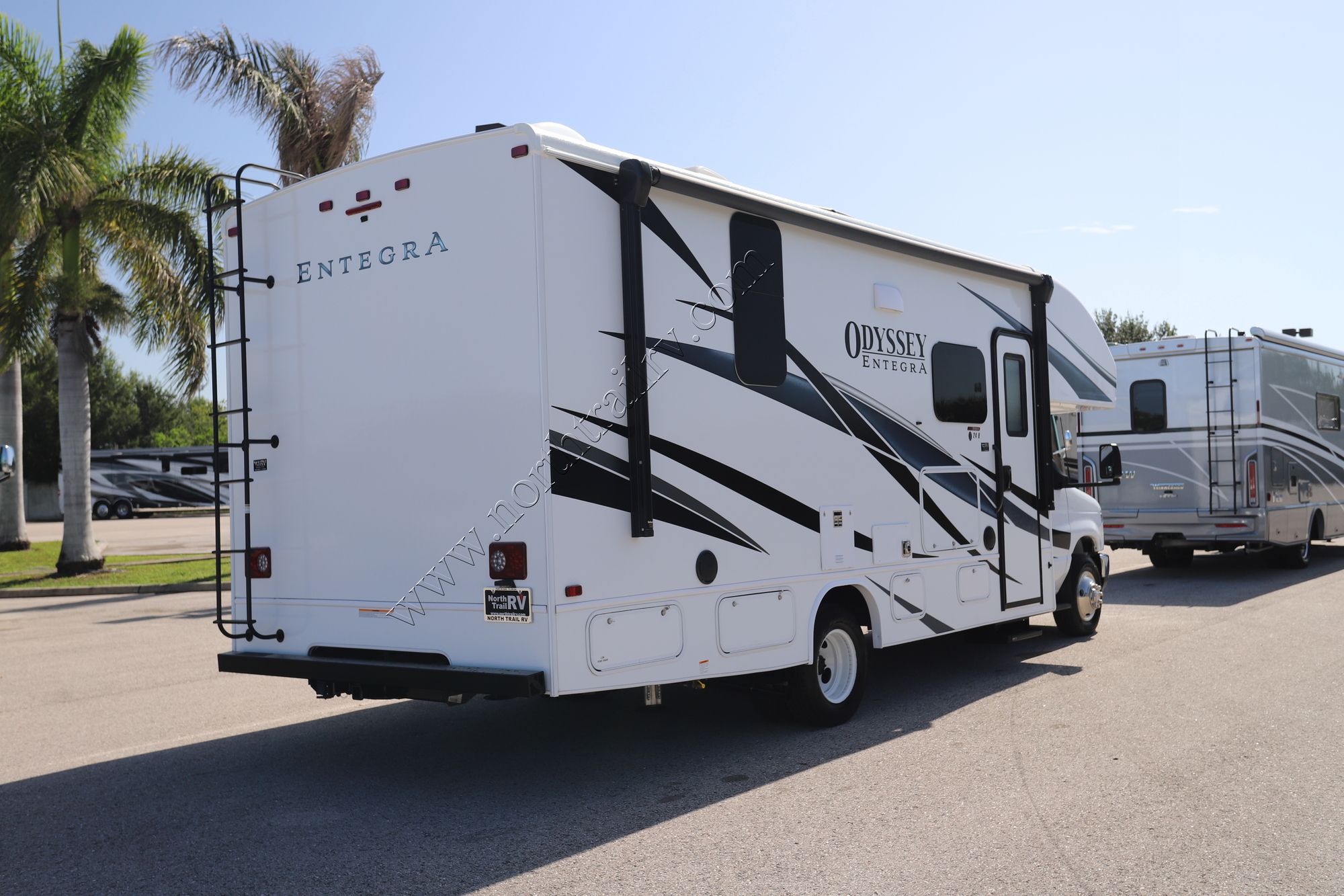 Used 2025 Entegra Odyssey 24B Class C  For Sale