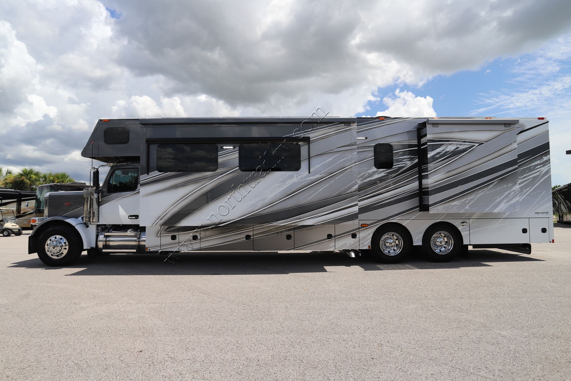New 2026 Renegade Rv Classic 45CMR Super C  For Sale