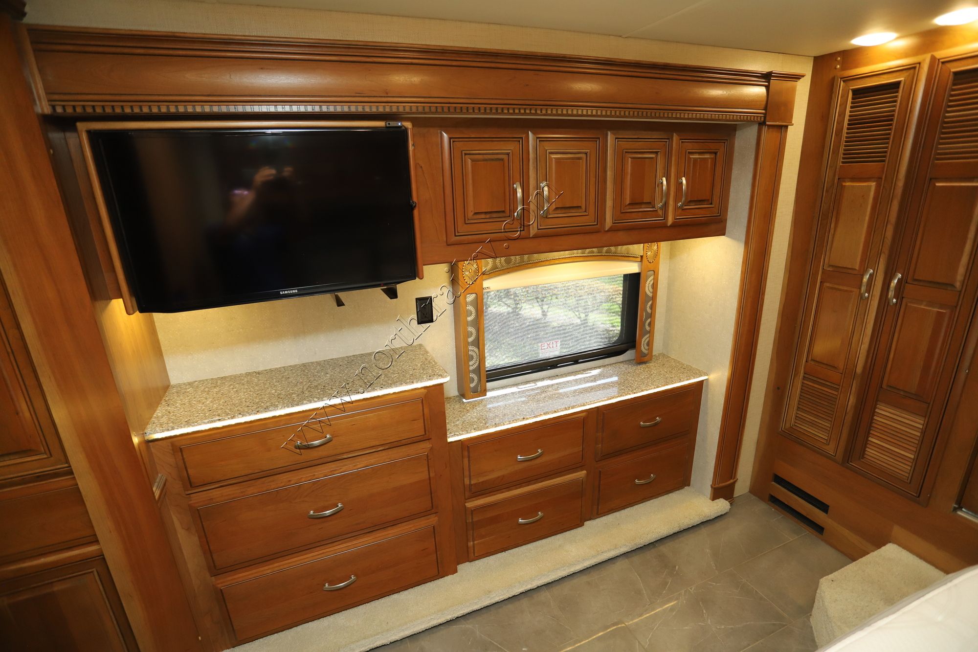 Used 2016 Entegra Anthem 44DLQ Class A  For Sale