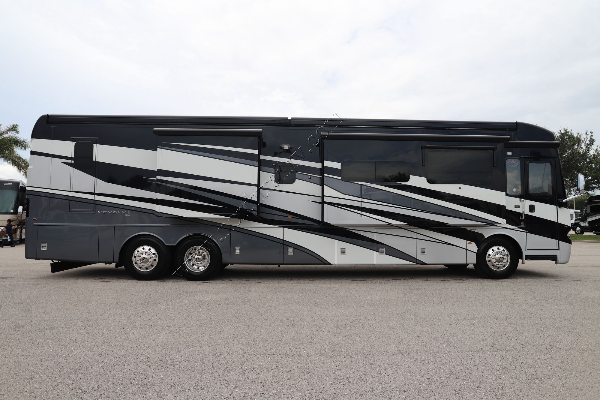 New 2026 Newmar Ventana 4369 Class A  For Sale
