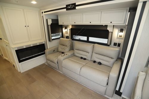 2026 Tiffin Motor Homes Allegro 34PA