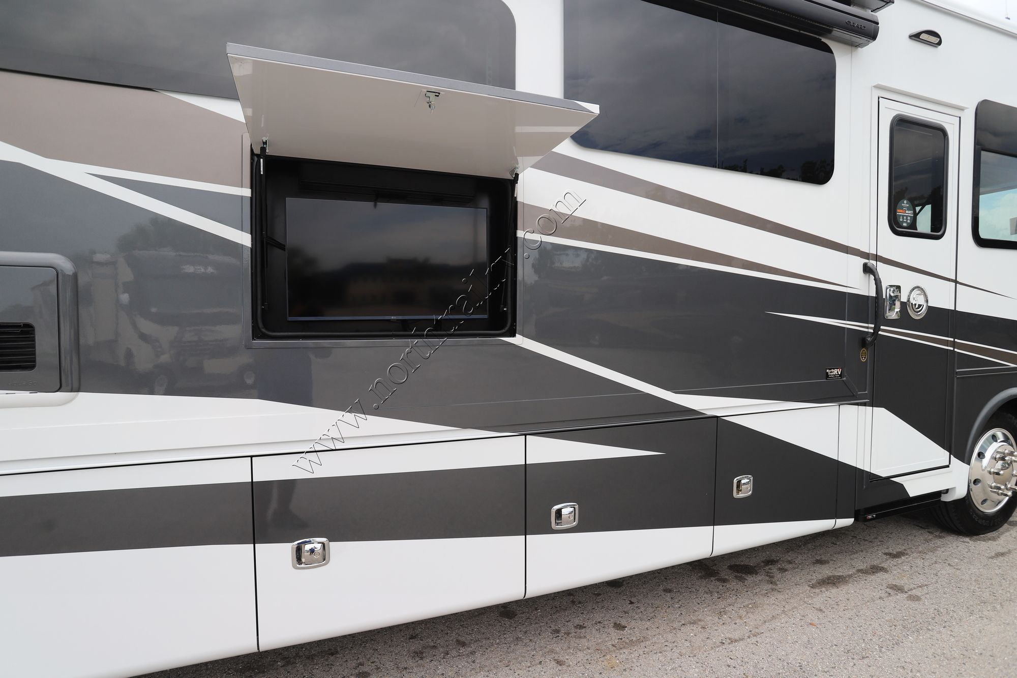 New 2026 Tiffin Motor Homes Allegro 34PA Class A  For Sale
