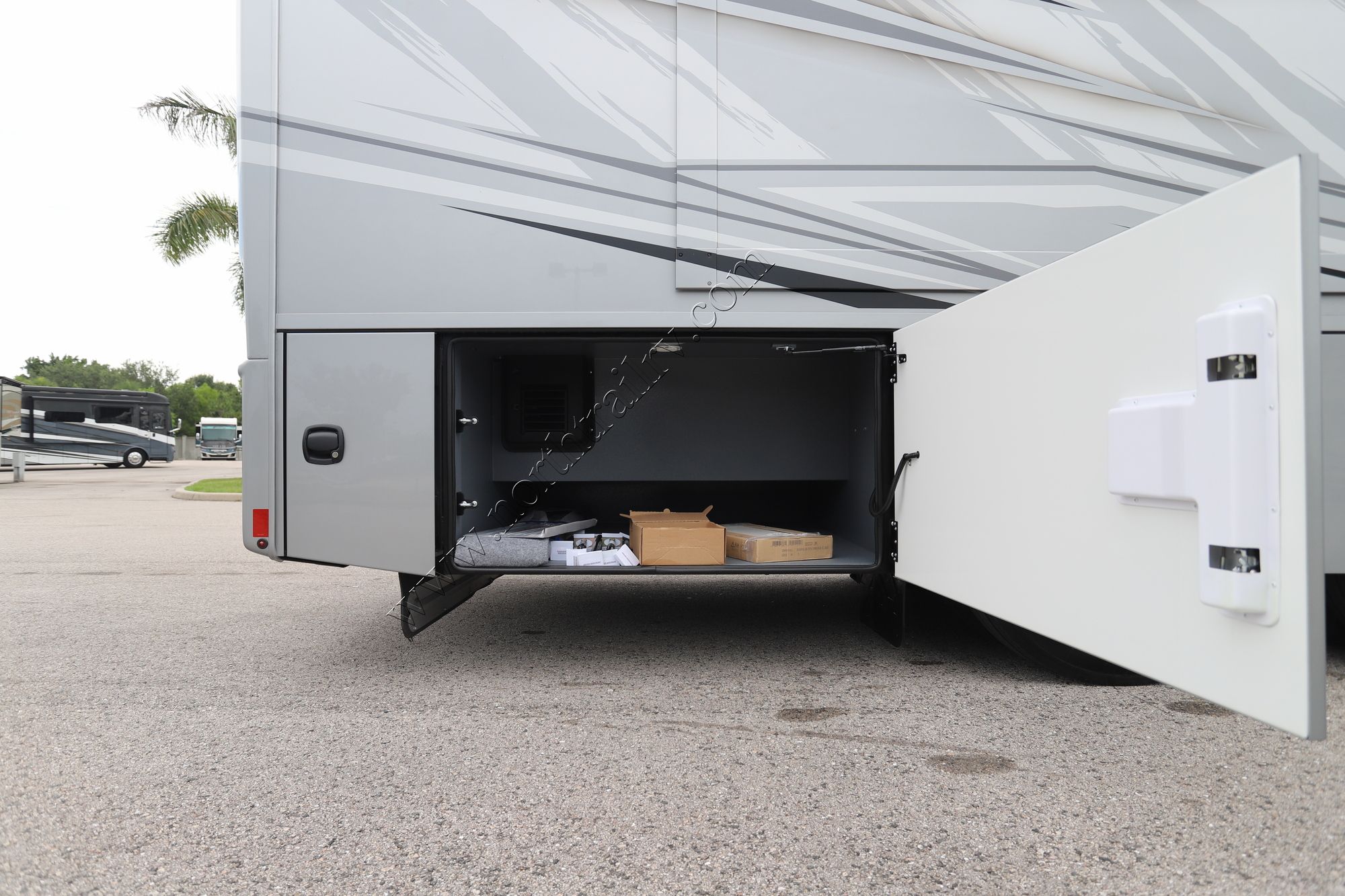 New 2026 Renegade Rv Xl X45BBC Super C  For Sale