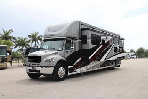 2023 Newmar Super Star 4065