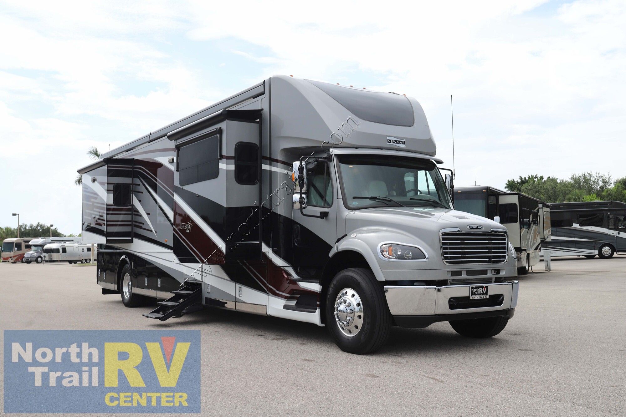 Used 2023 Newmar Super Star 4065 Super C  For Sale