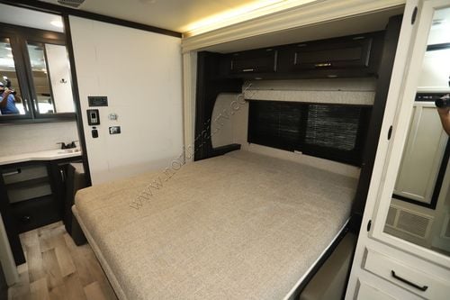 2023 Entegra Odyssey 26M