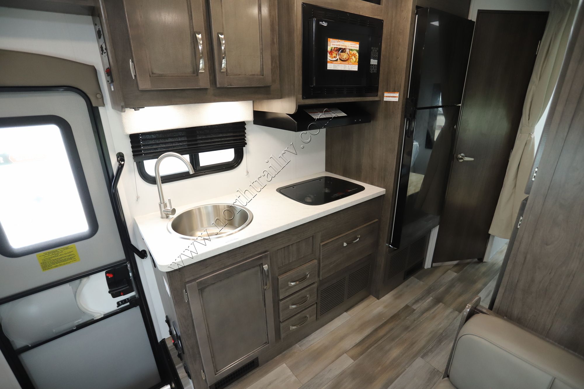 New 2026 Jayco Redhawk Se 22CF Class C  For Sale