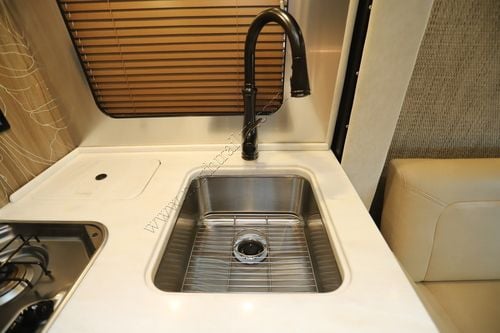2021 Airstream Atlas Tommy Bahama
