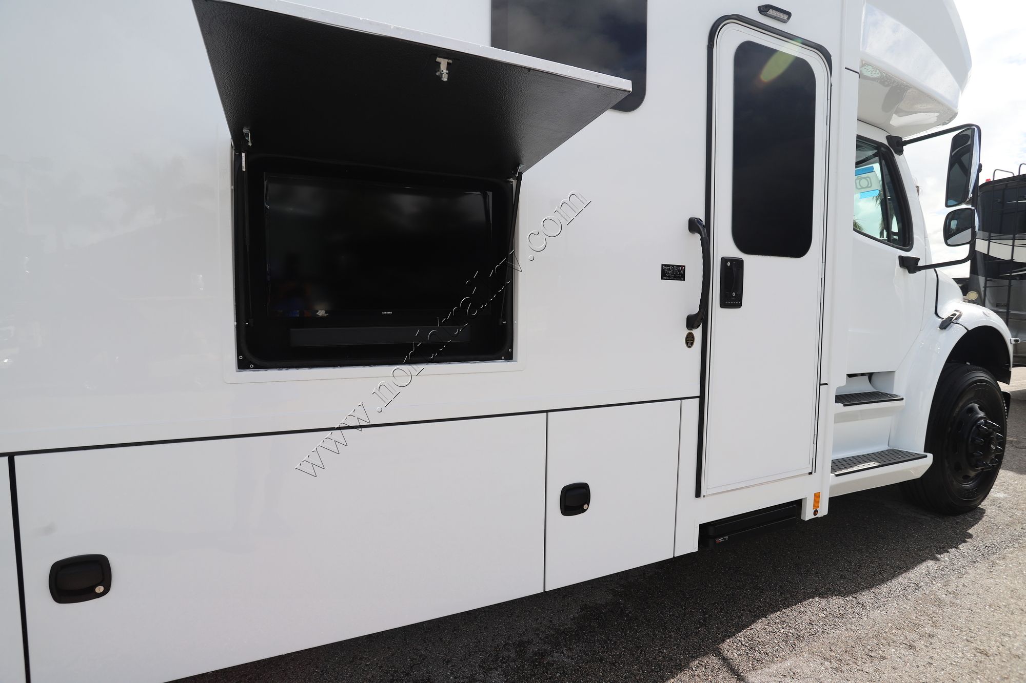 New 2026 Renegade Rv Verona 36VSB Super C  For Sale