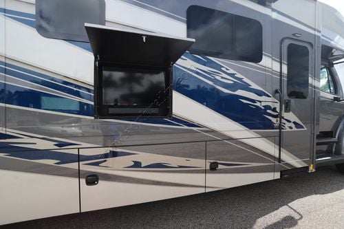 2026 Renegade Rv Verona 40VTS