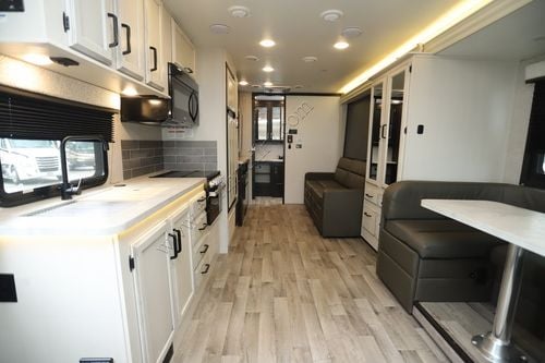 2023 Entegra Odyssey 26M