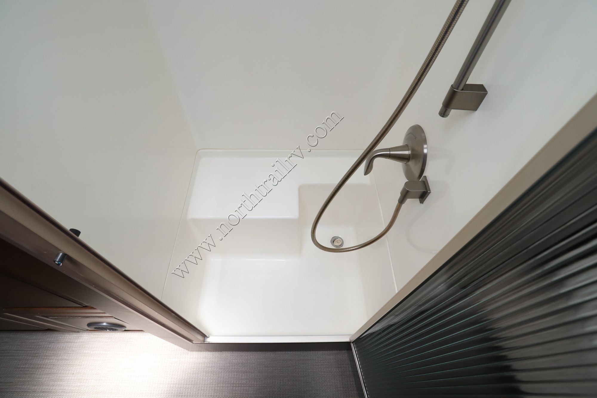 Used 2016 Airstream Classic 30 Travel Trailer  For Sale