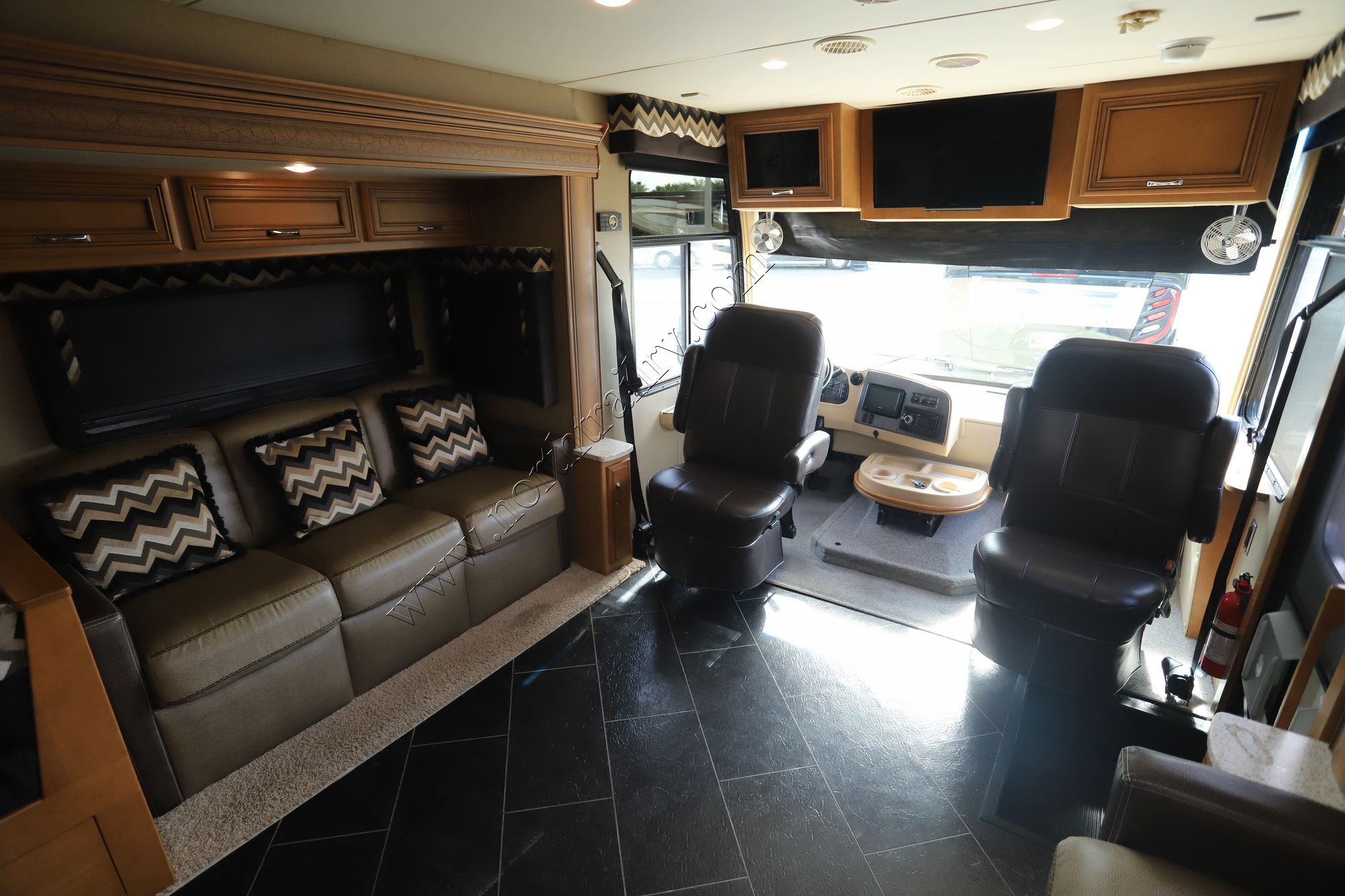 Used 2015 Newmar Bay Star 3308 Class A  For Sale