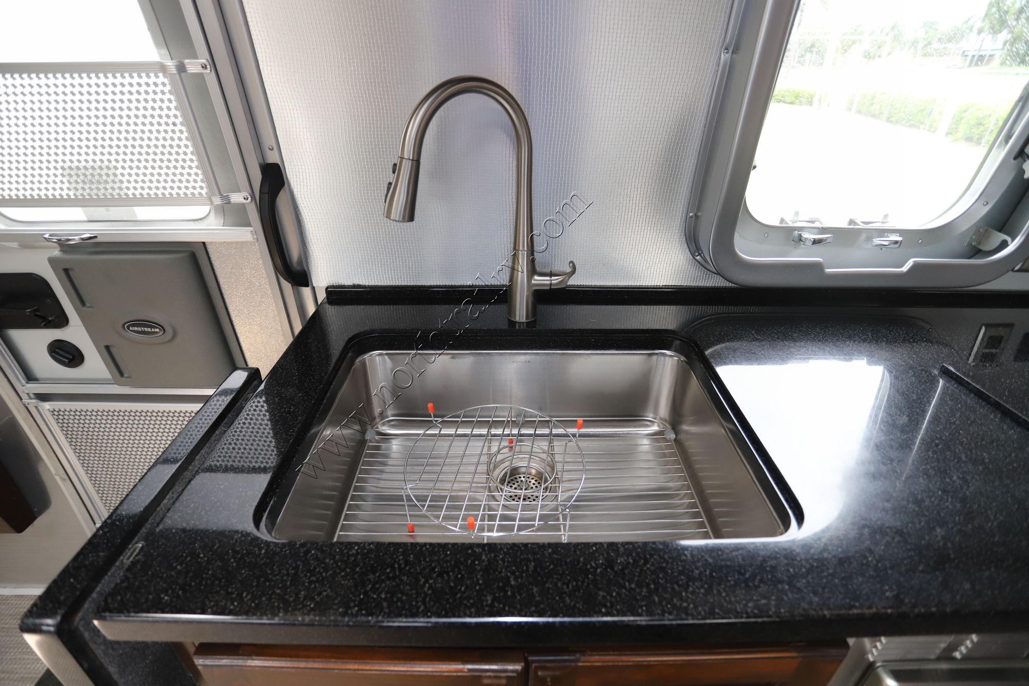 Used 2016 Airstream Classic 30 Travel Trailer  For Sale