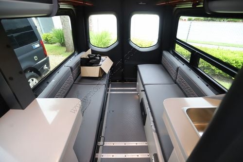 2026 Airstream Interstate 19X 