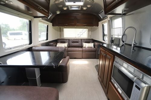 2016 Airstream Classic 30
