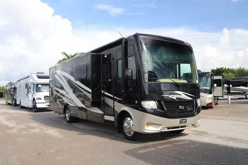 2015 Newmar Bay Star 3308