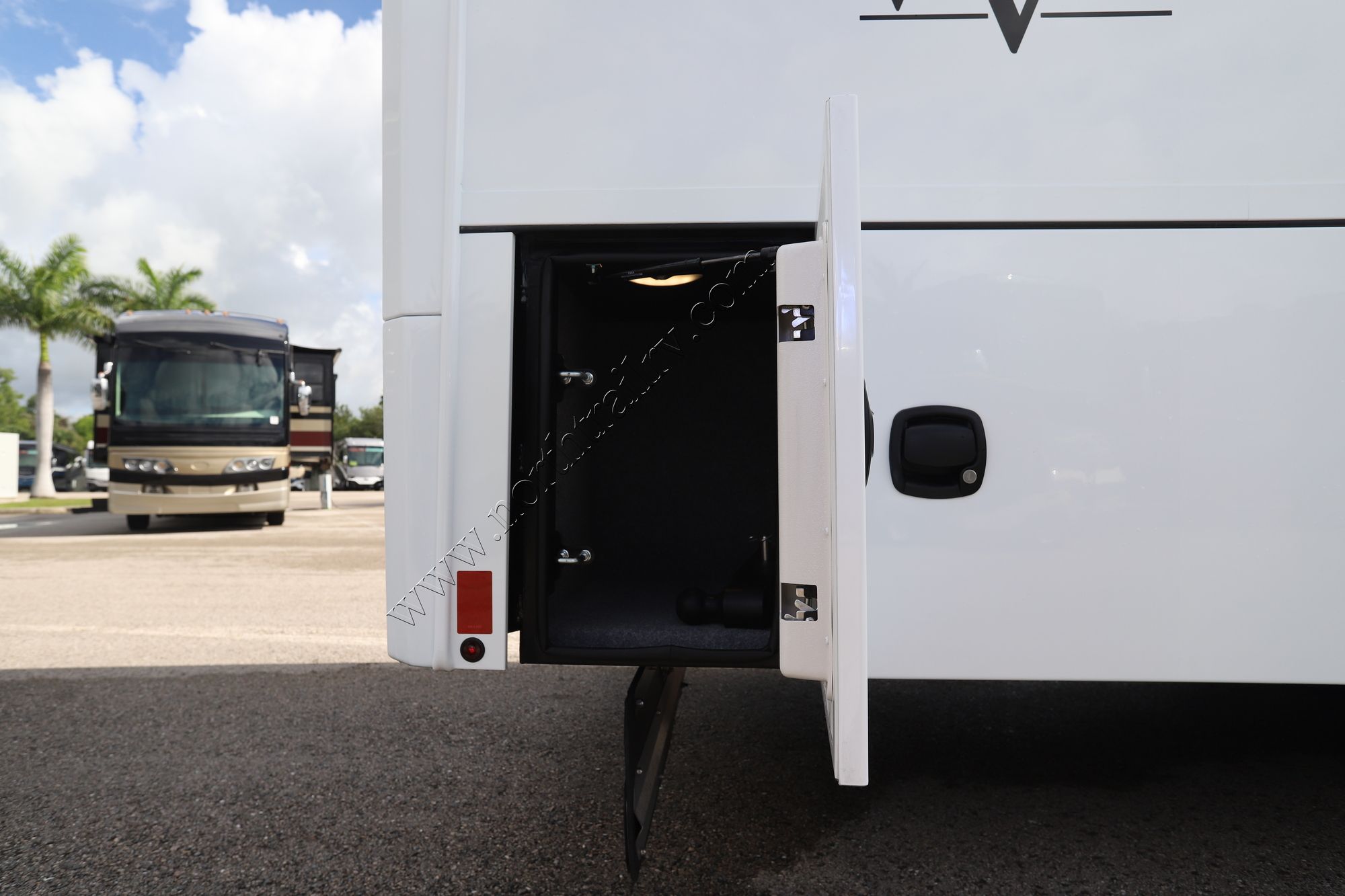 New 2026 Renegade Rv Verona 36VSB Super C  For Sale