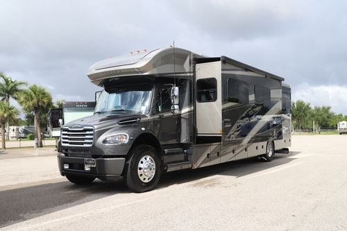 2026 Renegade Rv Verona 40VTS
