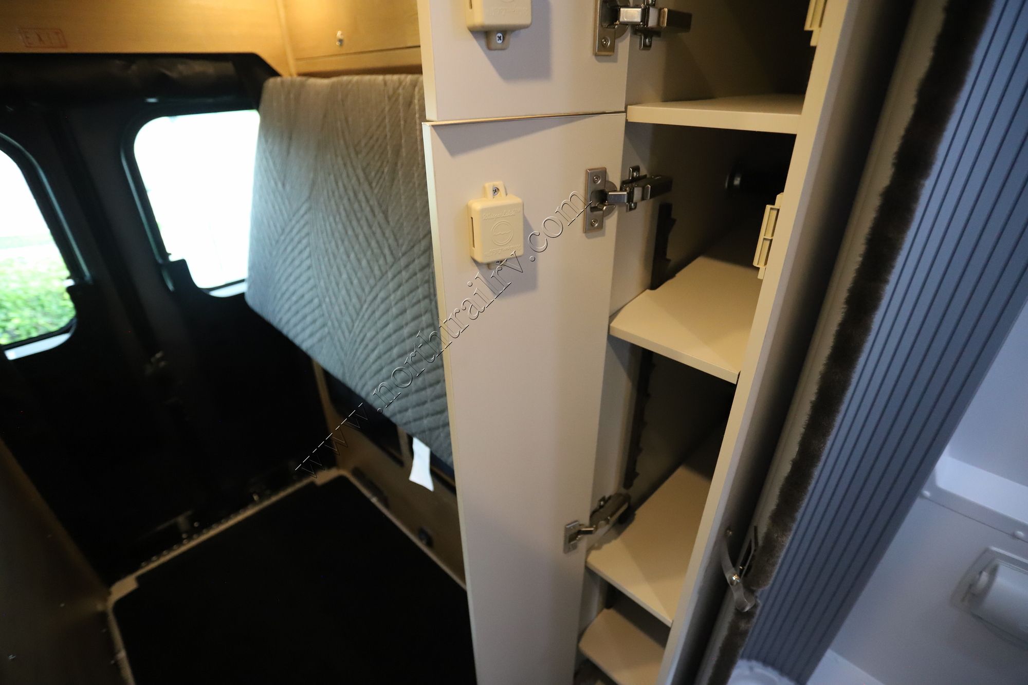 Used 2025 Airstream Rangeline RGN 25 Class B  For Sale