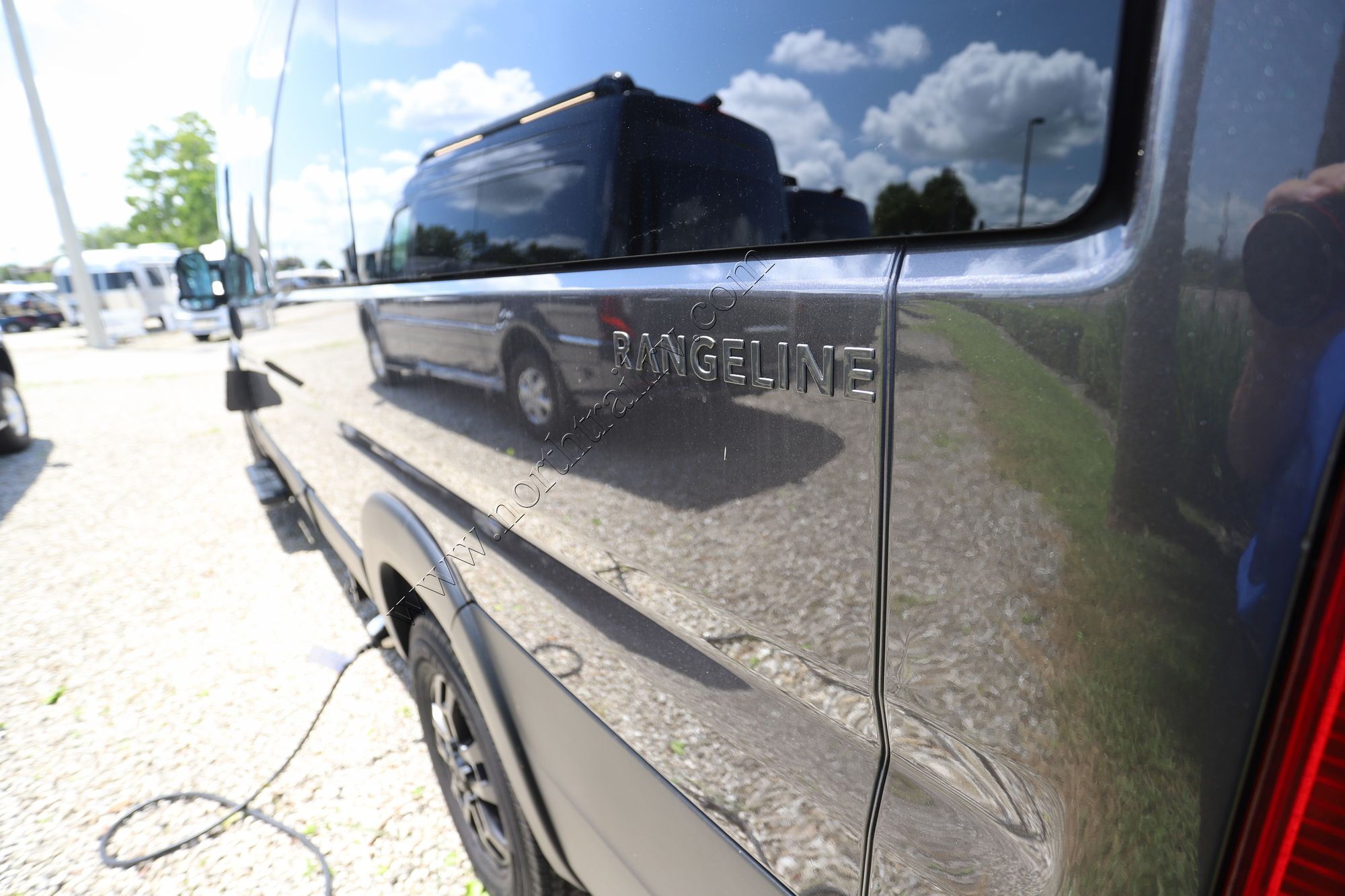 Used 2025 Airstream Rangeline RGN 25 Class B  For Sale