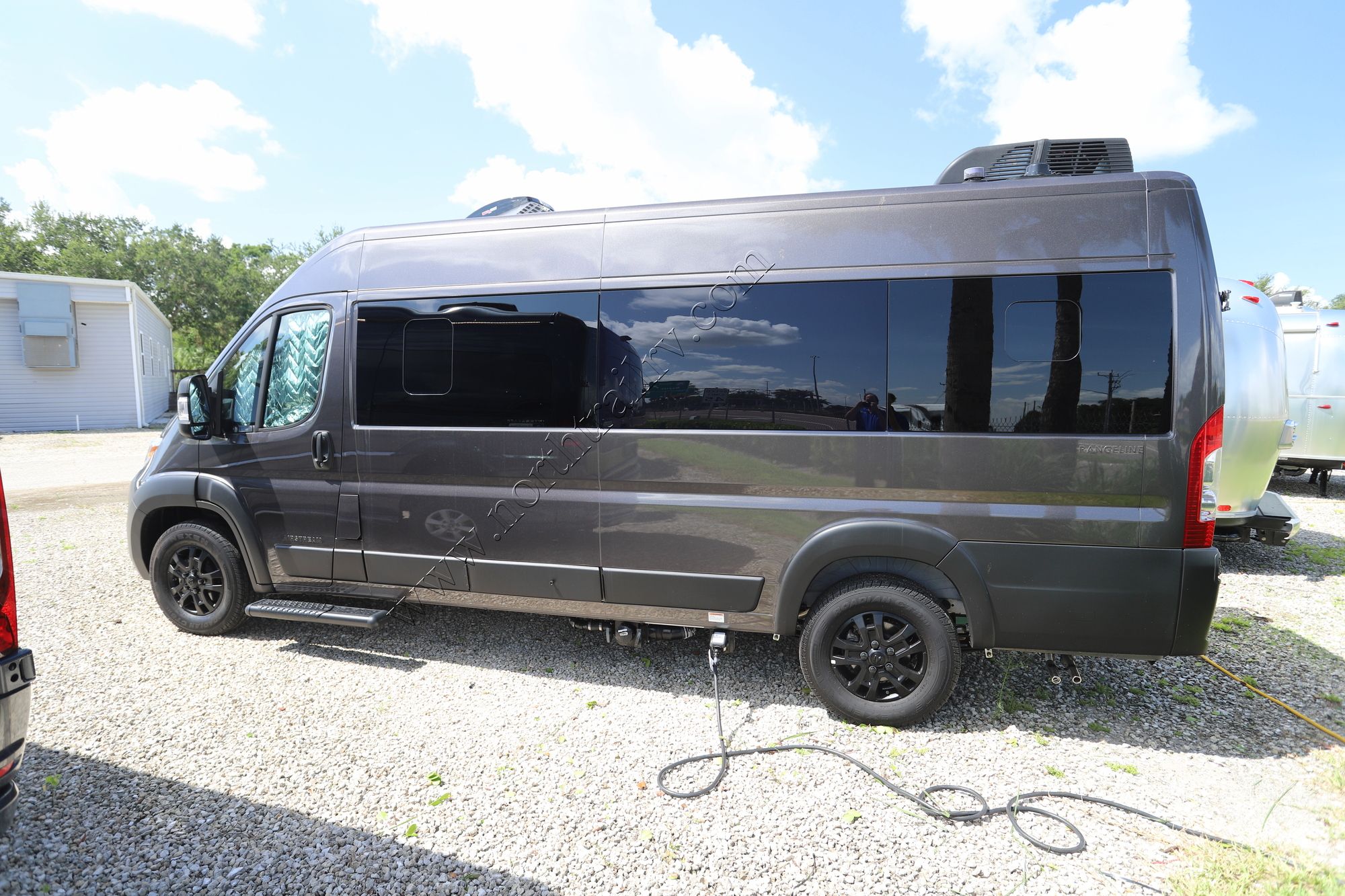 Used 2025 Airstream Rangeline RGN 25 Class B  For Sale