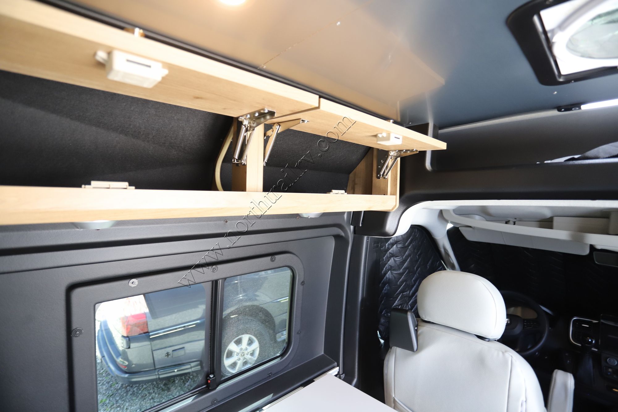 Used 2025 Airstream Rangeline RGN 25 Class B  For Sale