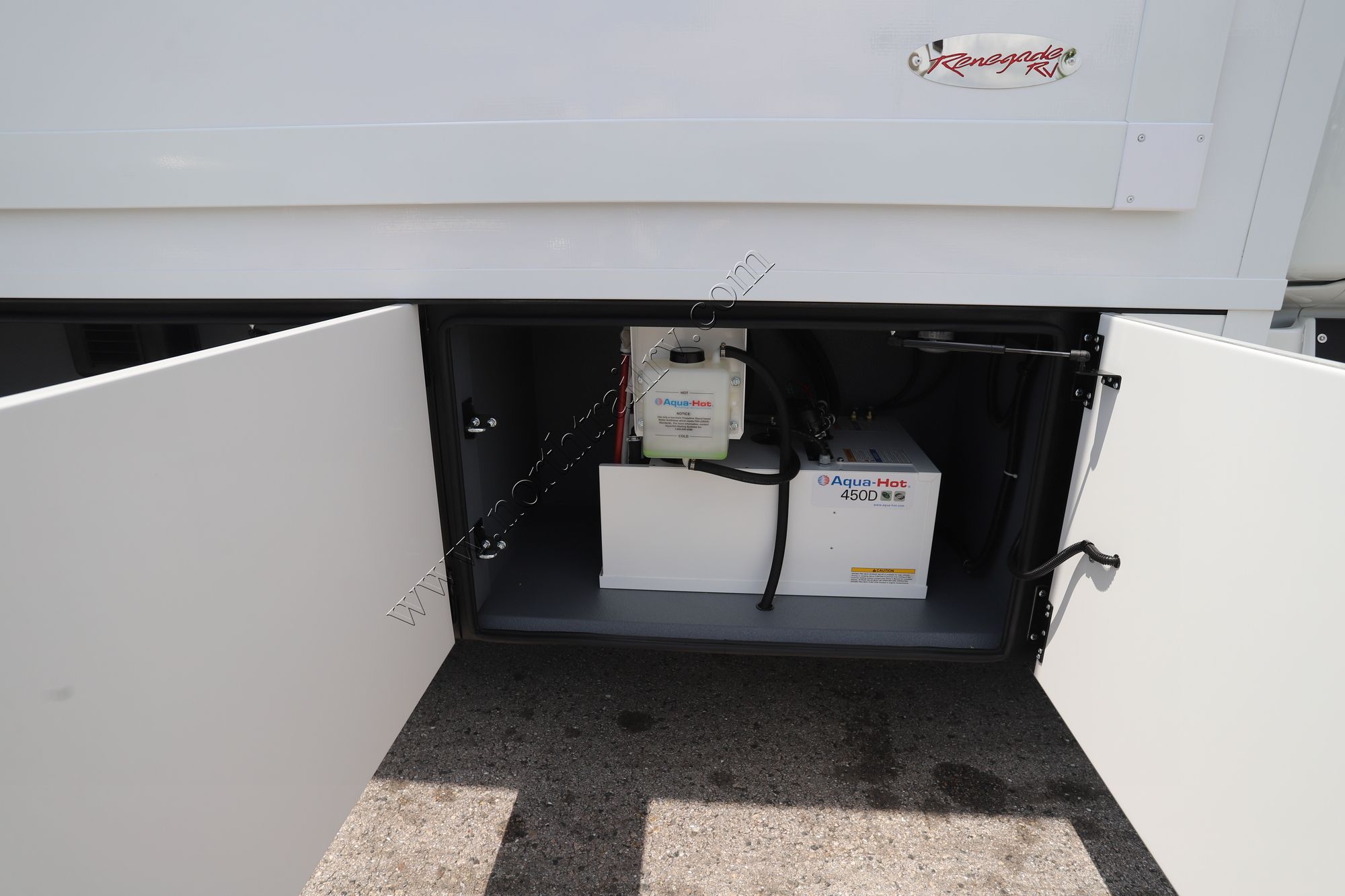 New 2026 Renegade Rv Classic 45CMR Super C  For Sale