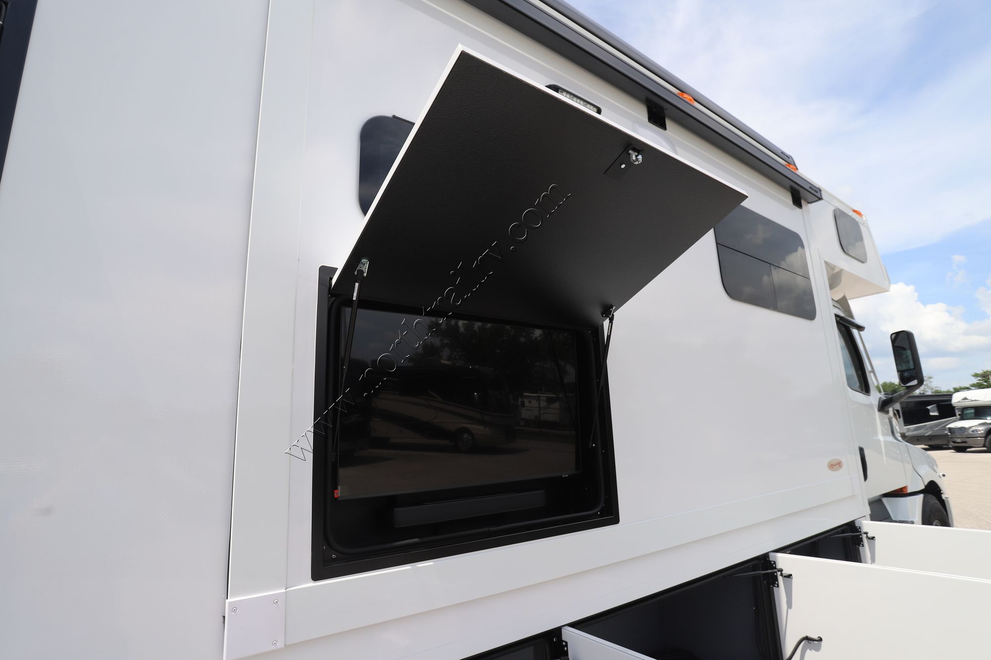 New 2026 Renegade Rv Classic 45CMR Super C  For Sale