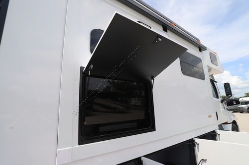 2026 Renegade Rv Classic 45CMR Super C