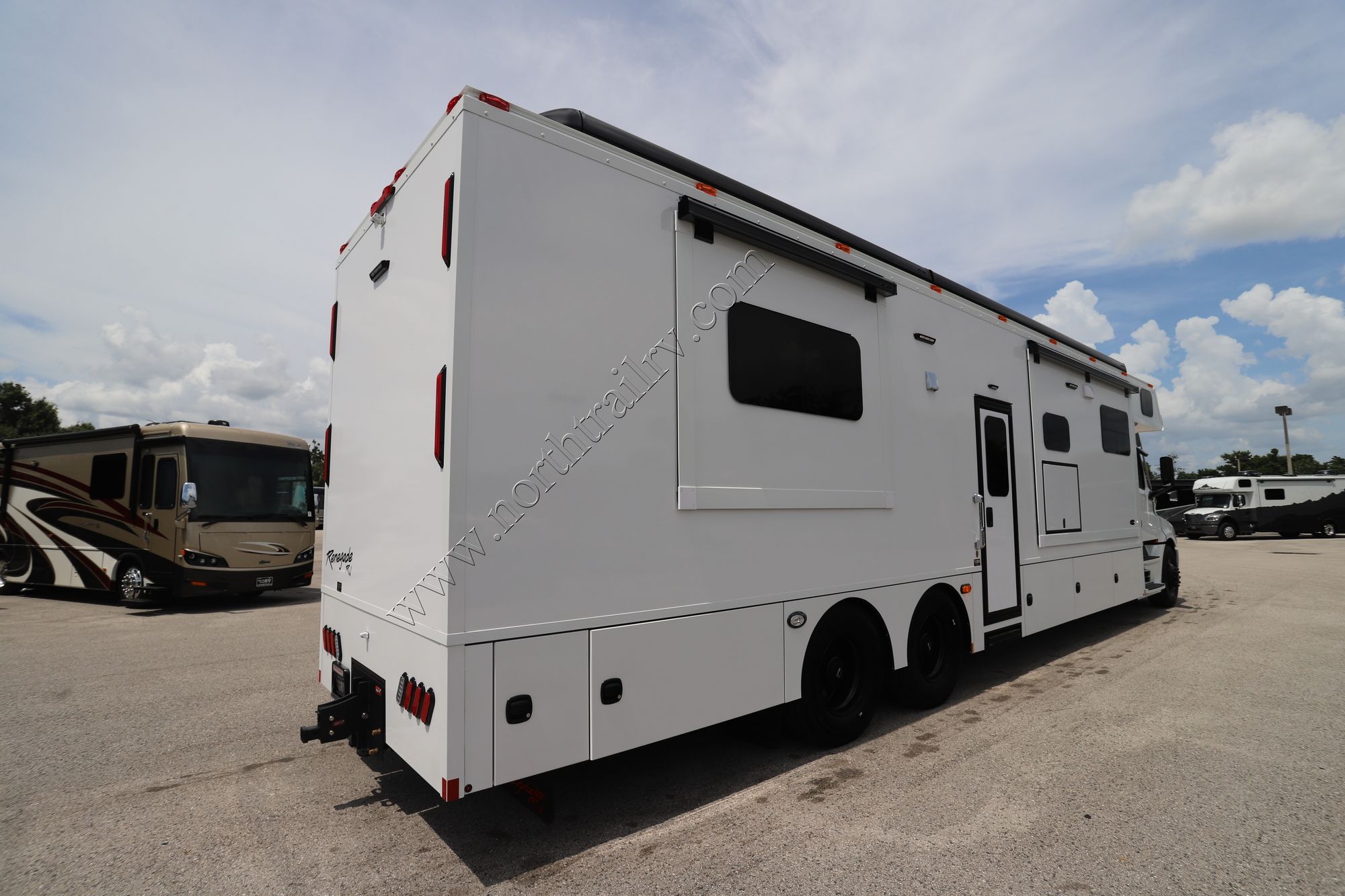 New 2026 Renegade Rv Classic 45CMR Super C  For Sale