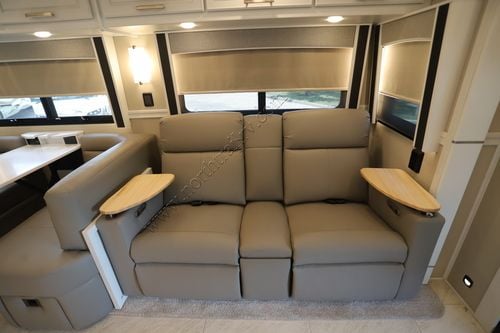 2026 Renegade Rv Classic 45CMR Super C
