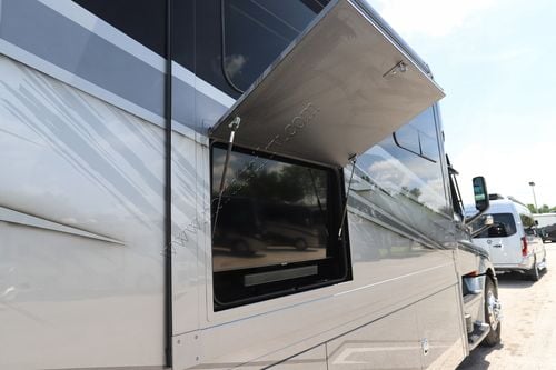 2024 Renegade Rv Xl 45DBM