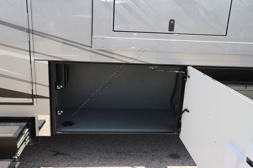 2024 Renegade Rv Xl 45DBM