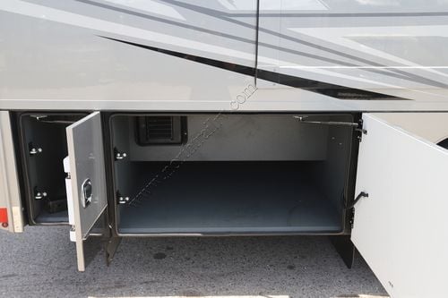 2024 Renegade Rv Xl 45DBM