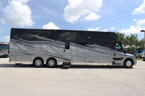 2024 Renegade Rv Xl 45DBM