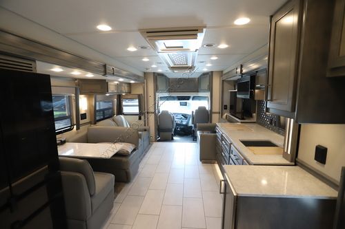 2024 Renegade Rv Xl 45DBM