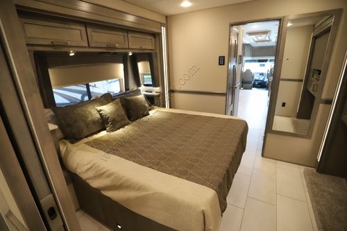 2024 Renegade Rv Xl 45DBM