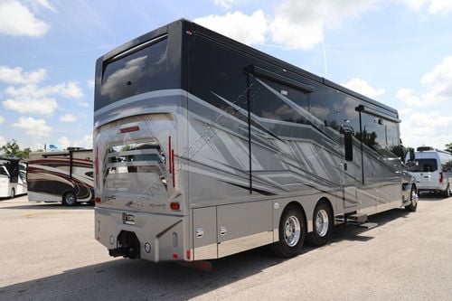2024 Renegade Rv Xl 45DBM