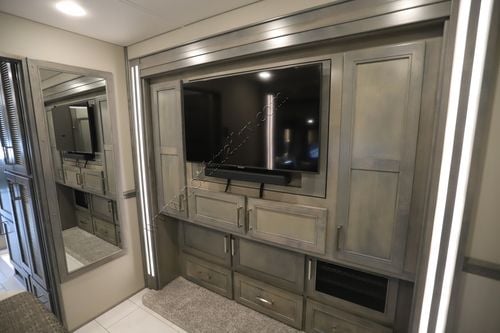 2024 Renegade Rv Xl 45DBM