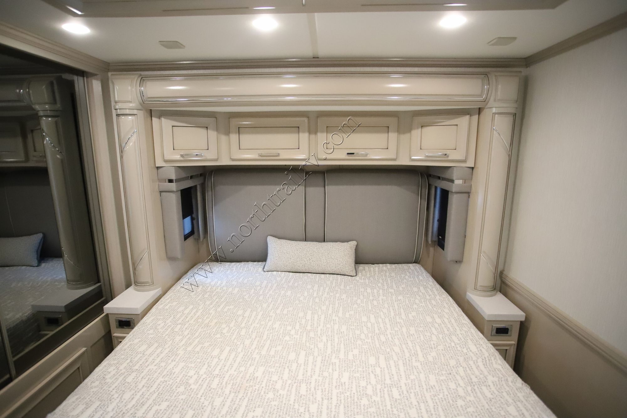 Used 2024 Newmar Ventana 3512 Class A  For Sale