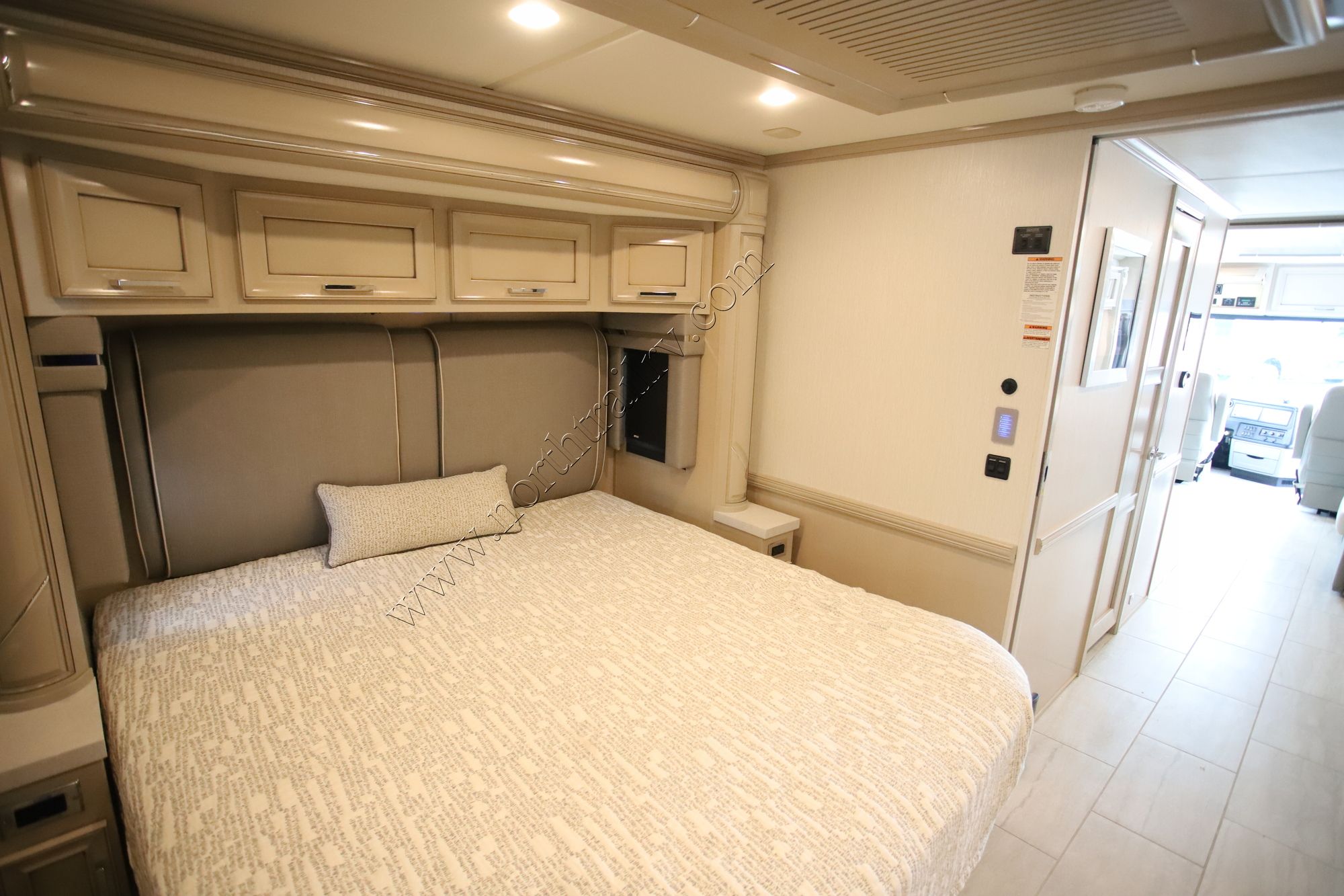 Used 2024 Newmar Ventana 3512 Class A  For Sale