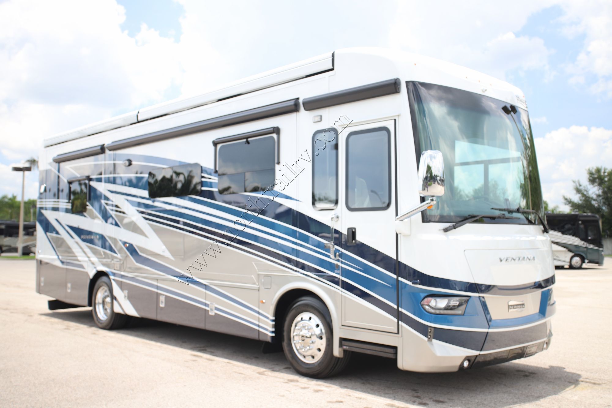 Used 2024 Newmar Ventana 3512 Class A  For Sale