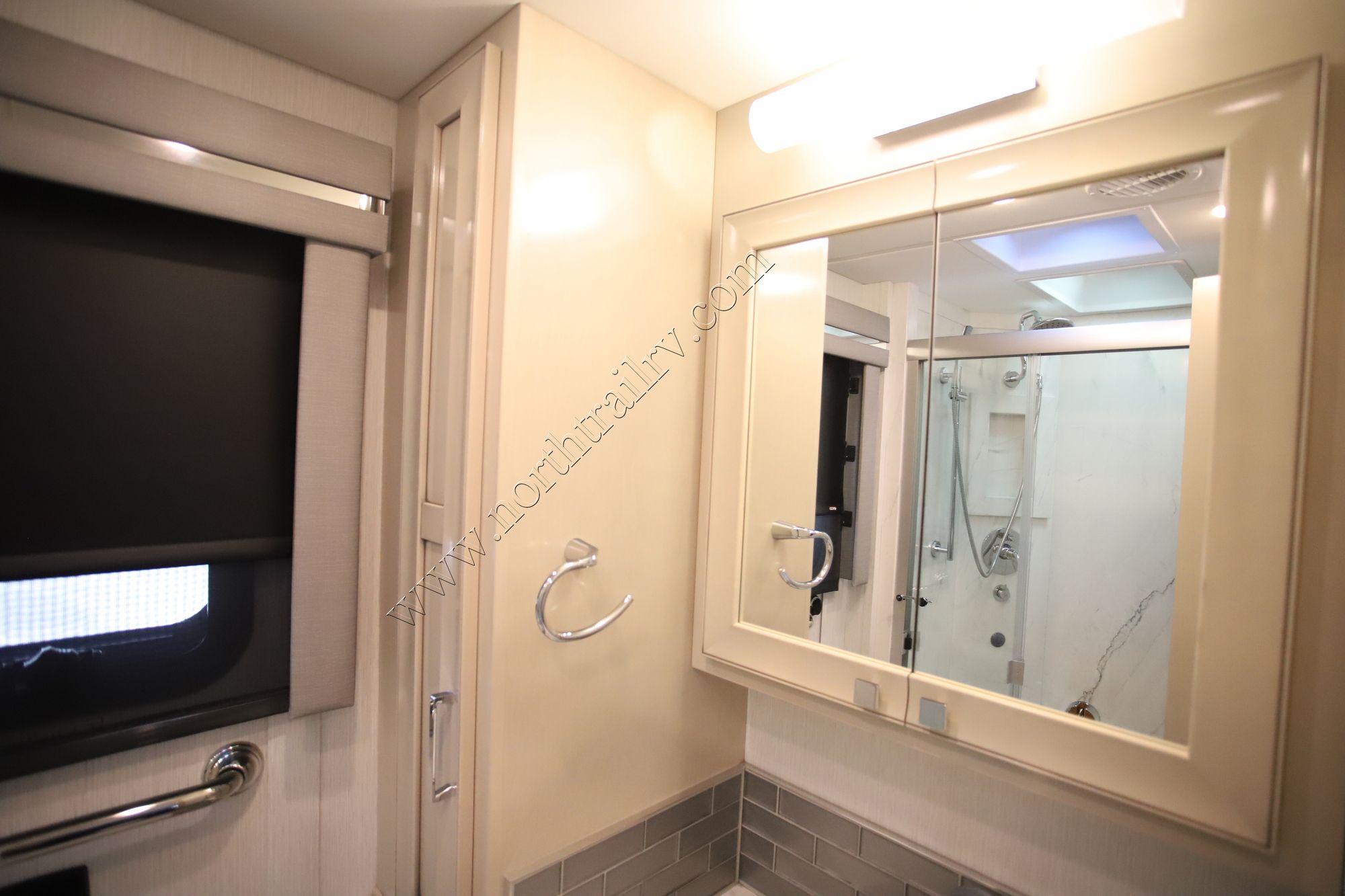 Used 2024 Newmar Ventana 3512 Class A  For Sale