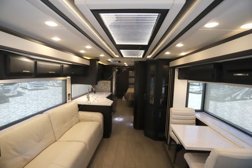 2022 Newmar New Aire 3545
