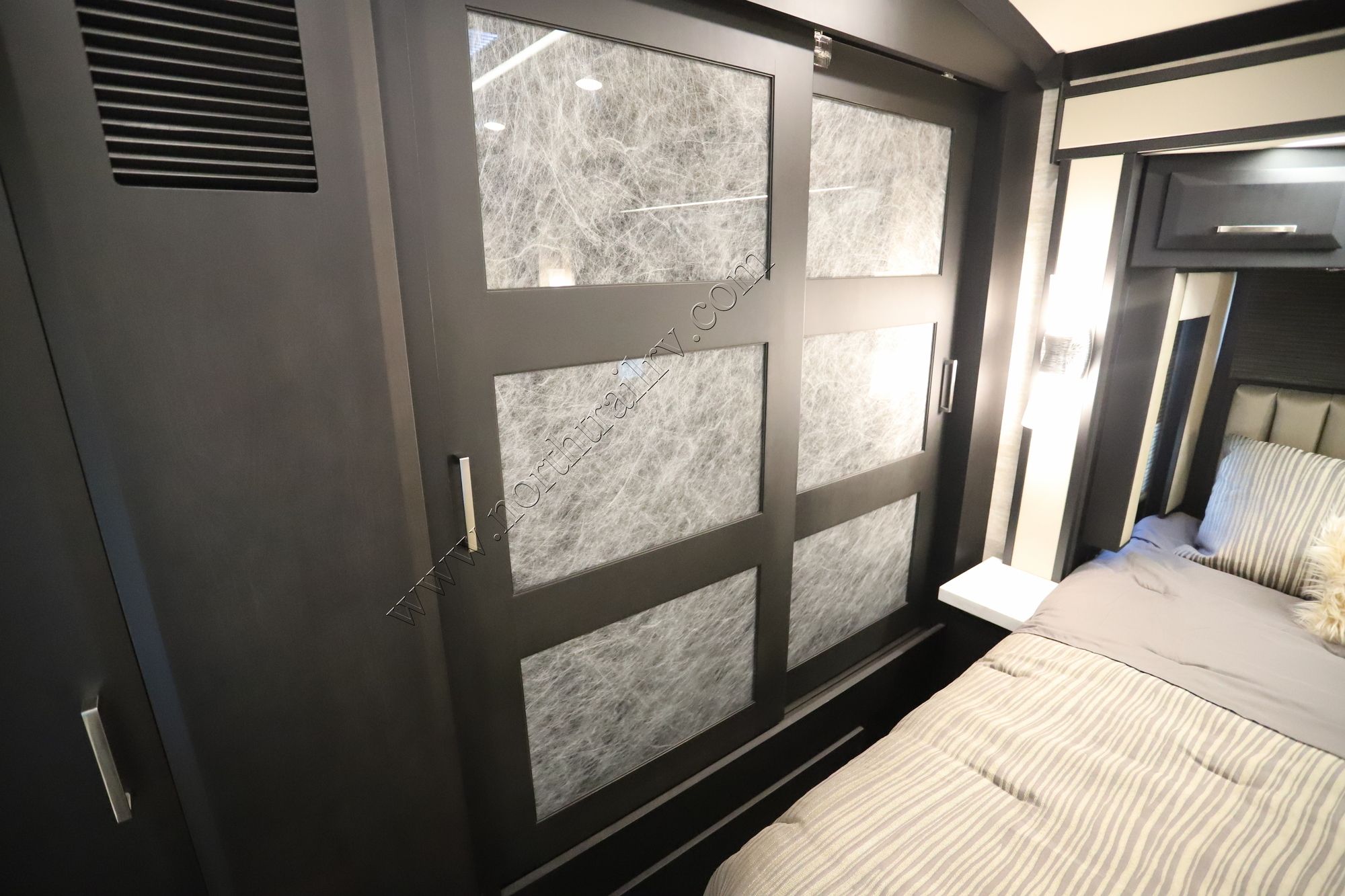 Used 2022 Newmar New Aire 3545 Class A  For Sale